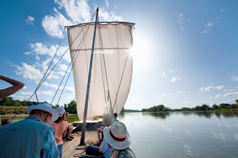 Camping Parc De Fierbois (37) : Faire de la Batellerie Sur La Loire