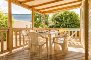 terrasse d'une location en mobil home en Indre et Loire