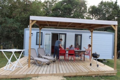 Monbil home avantage, vue sur la terrasse, un mobil home près de Tours