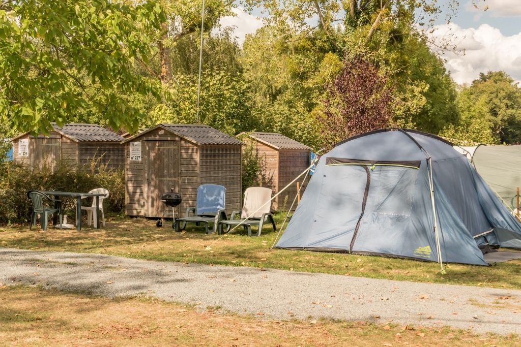 Emplacement premium Parc De Fierbois Emplacements De Camping en indre et Loire avec sanitaire