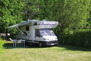 Emplacement 5 étoiles au camping en touraine à Fierbois
