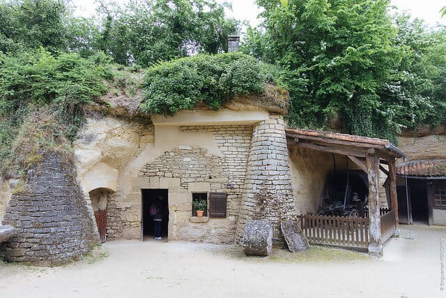 Camping Val de Loire Fierbois : Village Rochemenier Musée Troglodyte