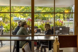 Parc De Fierbois : La terrasse du restaurant