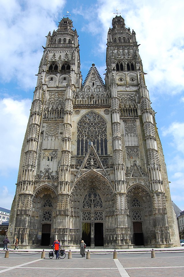 Parc De Fierbois : Tours Cathedral Saint Gatian
