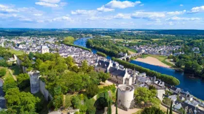 Chinon 30 AdobeStock 167892328 1