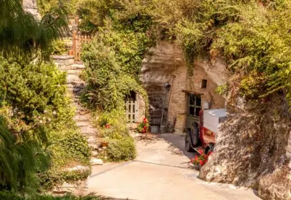 Höhlendörfer 30 AdobeStock 226251767