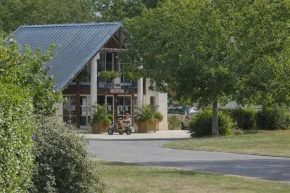 ChatGPT Image 17 dec. 2025 09 27 37